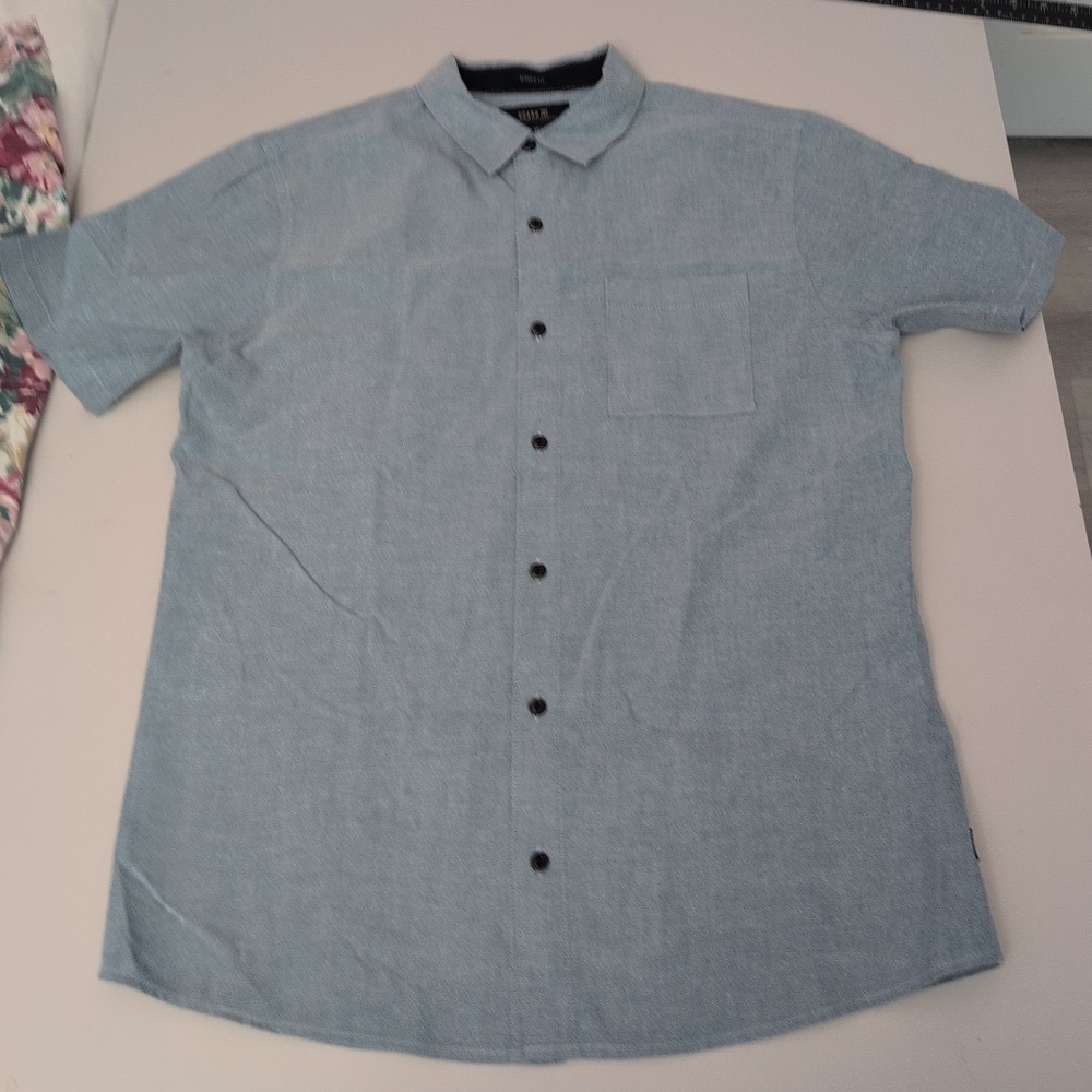 Roark Mediun Sky Blue Short Sleeve Button Down Shirt Men